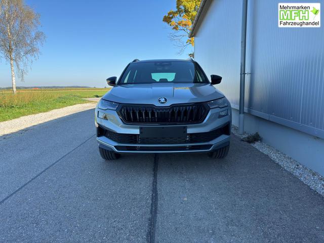 Skoda Karoq Sportline 2.0TDI DSG 4x4 AHK Matrix Leder 19 Zoll 