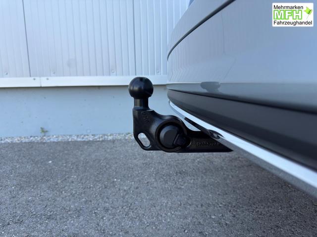 Skoda Karoq Sportline 2.0TDI DSG 4x4 AHK Matrix Leder 19 Zoll 