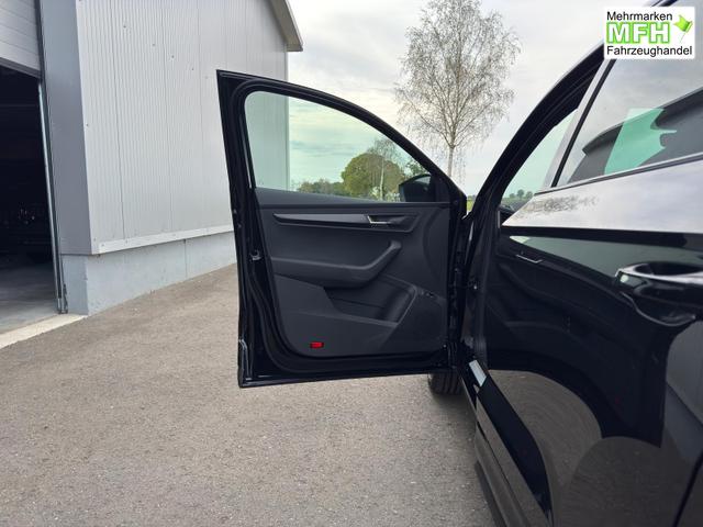 Skoda Karoq Sportline 1.5TSI DSG ACC Pano AHK GV4 