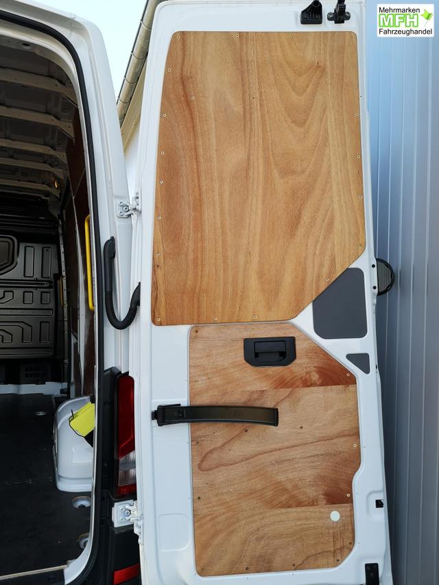 Volkswagen Crafter Kastenwagen 35 mittellang Hochdach FWD DSG L3H3 AHK Kamera 3 Sitzer GV5 APP 