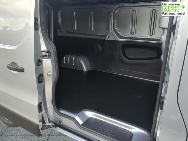 Renault Trafic L2H1 3.0t AHK EXTRA dCi 170 AT9 