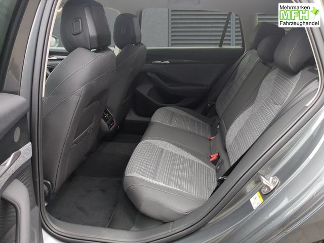 Skoda Superb Combi Selection Winterpaket+AHK+RFK 2.0 TDI DSG 