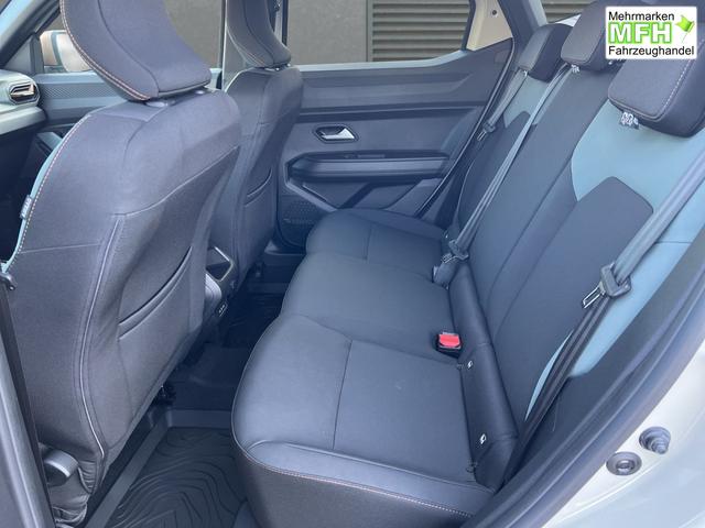 Dacia Duster Extreme Winter- & City-Paket Hybrid 140 