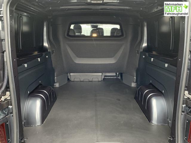 Renault Trafic L2H1 Extra 3.0t AHK PDC LED DoKa dCi 170 AT9 