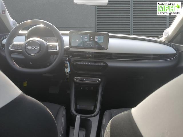 Fiat 600 Pop SHZ 110 PS eDCT Automatik 