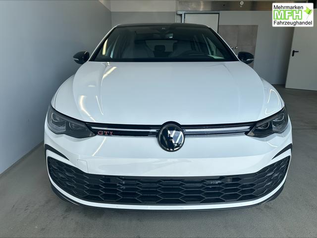 Volkswagen Golf GTI DSG AHK+IQ.Light+Drive+Black+Harman+Alu19+HUD+Navi+Pano+Keyless 