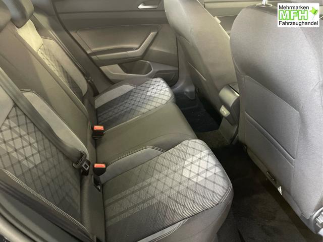 Volkswagen / Taigo / Grau / / / 150PS DSG AHK+Pano+IQ-Light