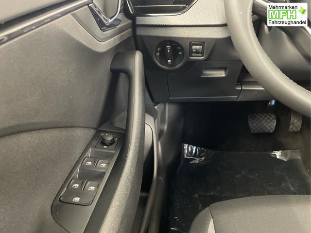 Skoda / Scala / Silber / / / 115PS DSG AHK+App-Connect