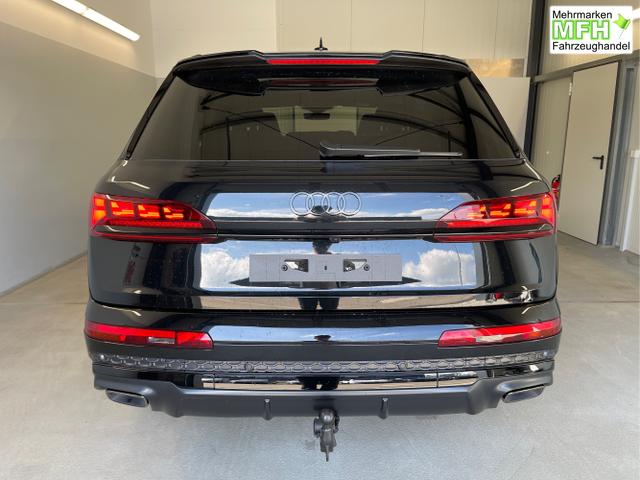 Audi / Q7 / Schwarz / / / 50 TDI Fahrwerkspaket+Standheizung