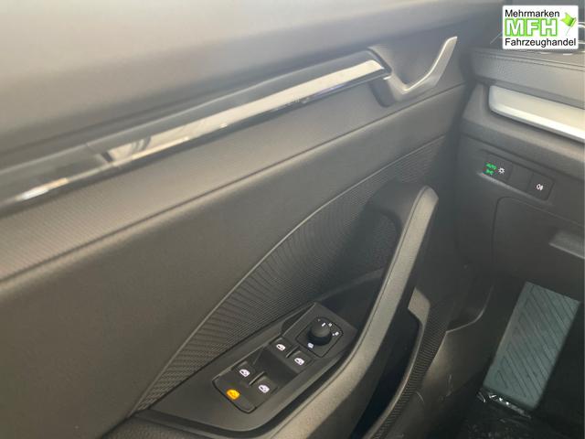Skoda / Octavia Combi / Grau / / / DSG AHK+Sitzheizung+App Connect