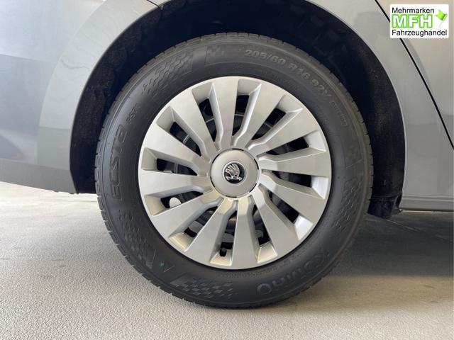 Skoda / Octavia Combi / Grau / / / DSG AHK+Sitzheizung+App Connect