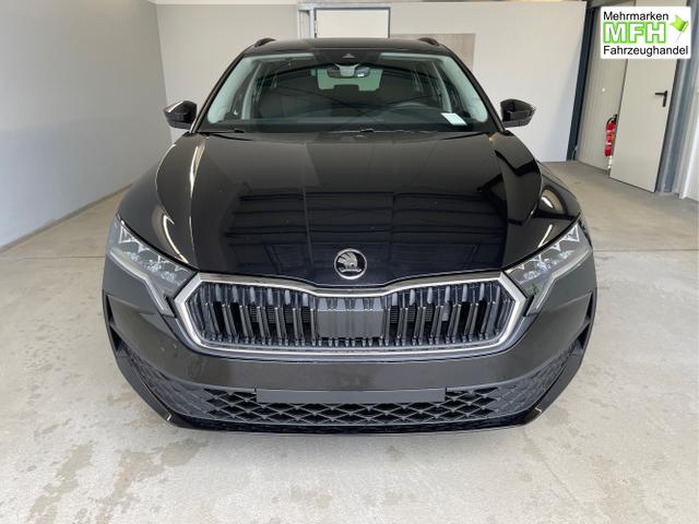 Skoda / Octavia Combi / Schwarz / / / DSG AHK+Sitzheizung+App Connect