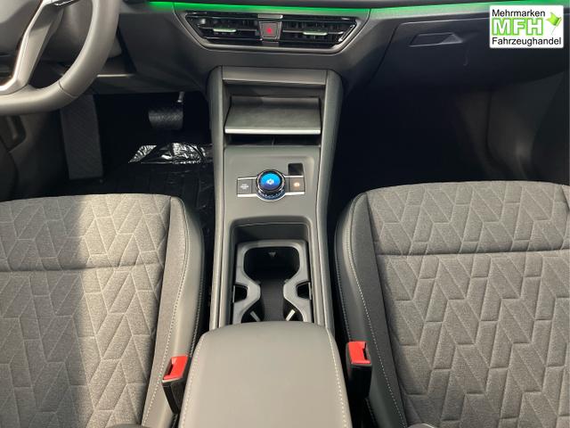 Volkswagen / Tiguan / Grau / / / 150PS DSG 360°Kamera+IQ.Light