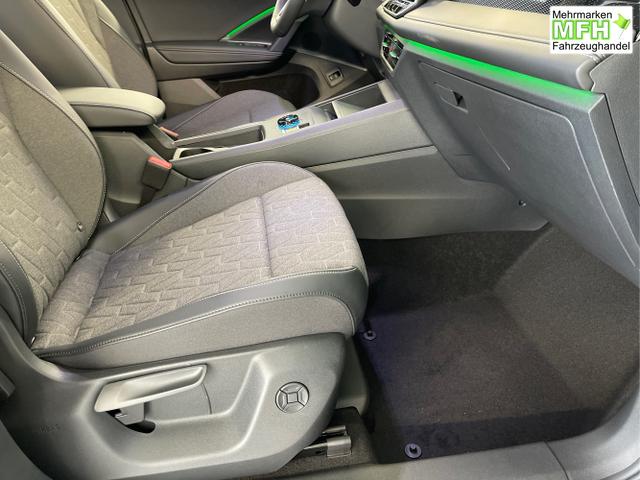 Volkswagen / Tiguan / Grau / / / 150PS DSG 360°Kamera+IQ.Light