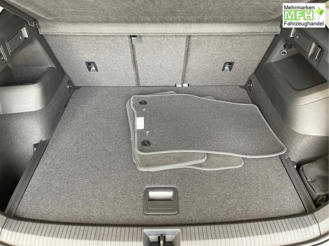 Volkswagen / Tiguan / Grau / / / 150PS DSG 360°Kamera+IQ.Light