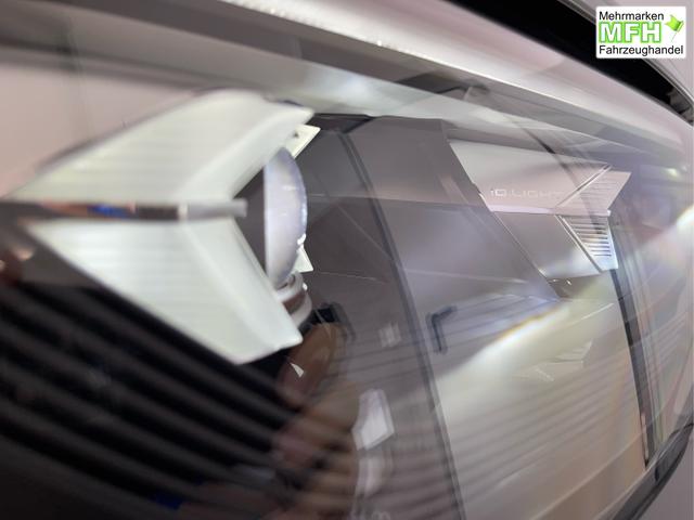 Volkswagen / Tiguan / Grau / / / 150PS DSG 360°Kamera+IQ.Light