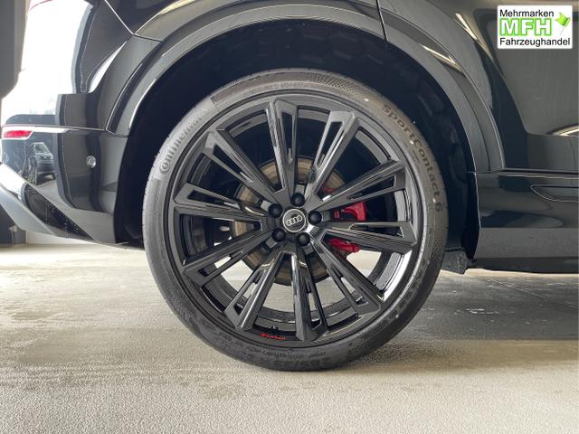 Audi / Q8 / Schwarz / / / S line STHZ+Pano+AHK+HUD