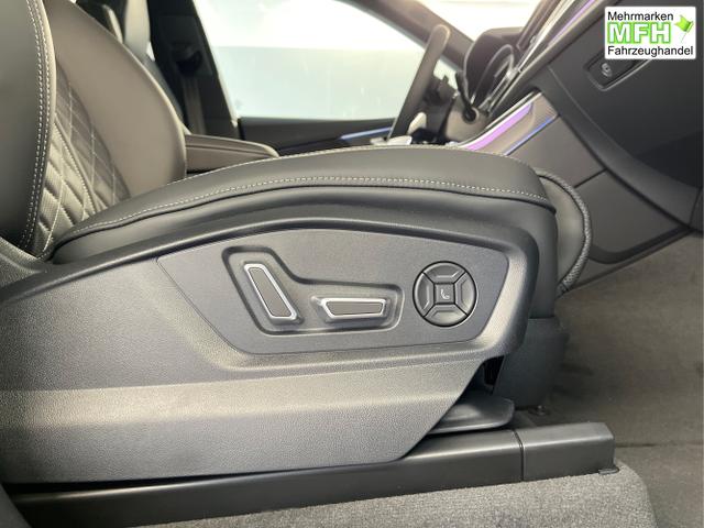 Audi / Q8 / Schwarz / / / S line STHZ+Pano+AHK+HUD