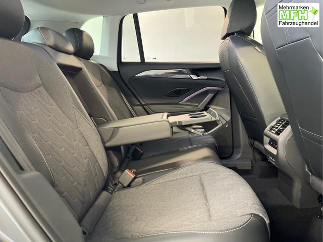 Volkswagen / Tiguan / Grau / / / 204PS DSG eHybrid IQ.Light+Navi