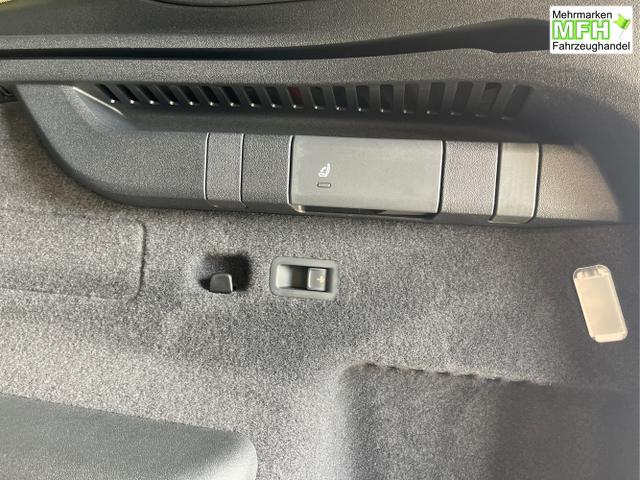 Volkswagen / Tayron / Schwarz / / / 193PS 7Sitz+Harman+Pano+AHK+20+Stdhz+Leder+NaviPro