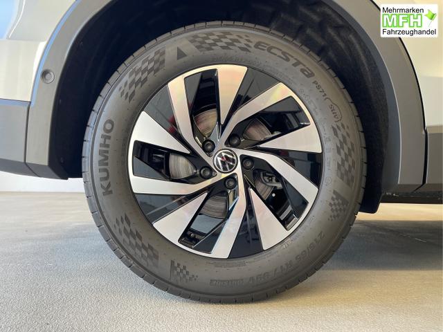 Volkswagen / Tiguan / Silber / / / 150PS DSG IQ.Light