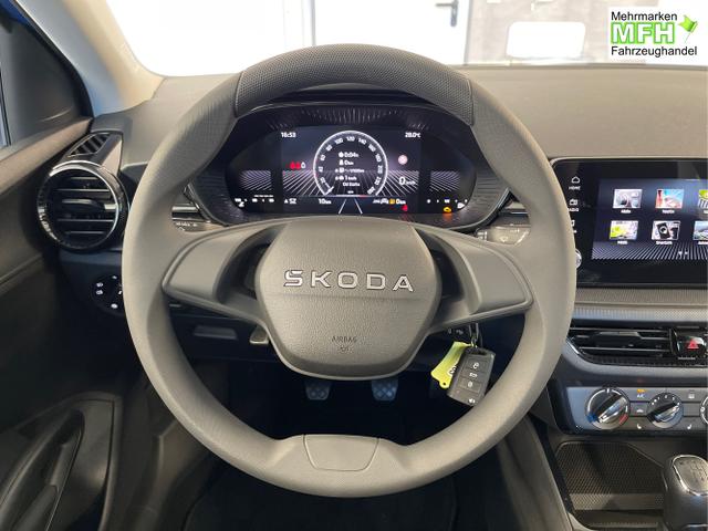 Skoda / Fabia / Blau / / / 115PS App Connect