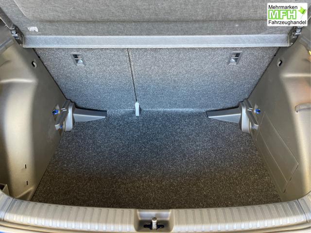 Skoda / Fabia / Wei&szlig; / / / 115PS App Connect