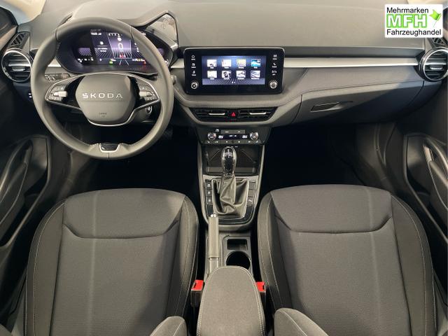 Skoda / Fabia / Wei&szlig; / / / 115PS DSG AHK+Kamera