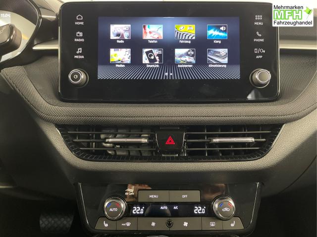 Skoda / Fabia / Wei&szlig; / / / 115PS DSG AHK+Kamera