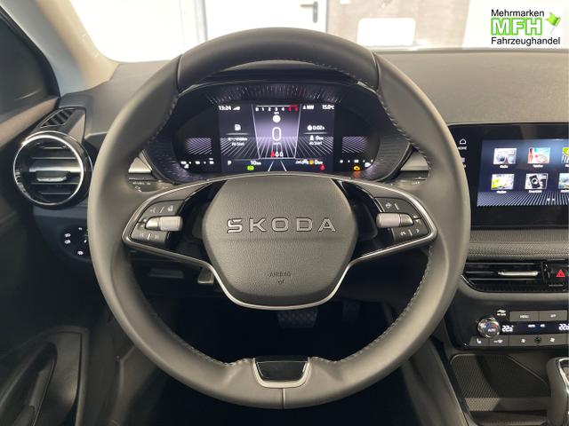 Skoda / Fabia / Wei&szlig; / / / 115PS DSG AHK+Kamera