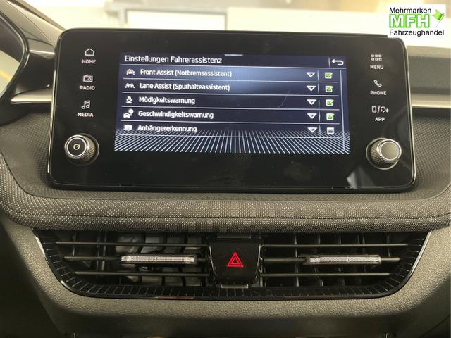 Skoda / Fabia / Wei&szlig; / / / 115PS DSG AHK+Kamera