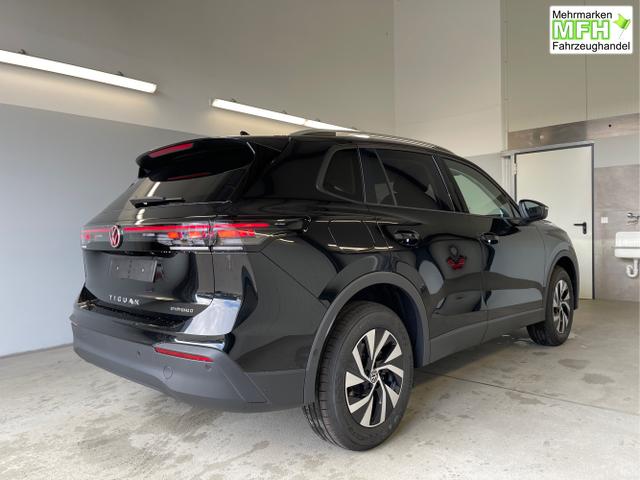 Volkswagen / Tiguan / Schwarz / / / eHybrid DSG 360&deg;+Navi+Kessy+AHK