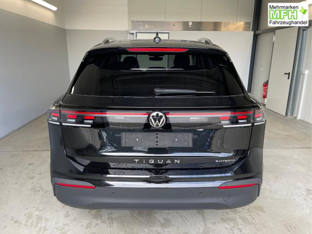 Volkswagen / Tiguan / Schwarz / / / eHybrid DSG 360&deg;+Navi+Kessy+AHK