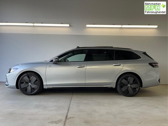 Volkswagen / Passat Variant / Silber / / / 265PS AHK+Pano+Harman Kardon