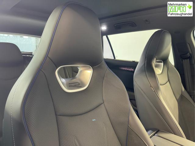 Volkswagen / Passat Variant / Silber / / / 265PS AHK+Pano+Harman Kardon