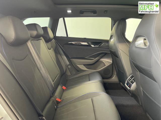 Volkswagen / Passat Variant / Silber / / / 265PS AHK+Pano+Harman Kardon