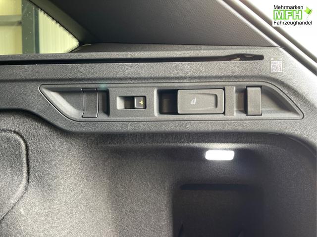 Volkswagen / Passat Variant / Silber / / / 265PS AHK+Pano+Harman Kardon