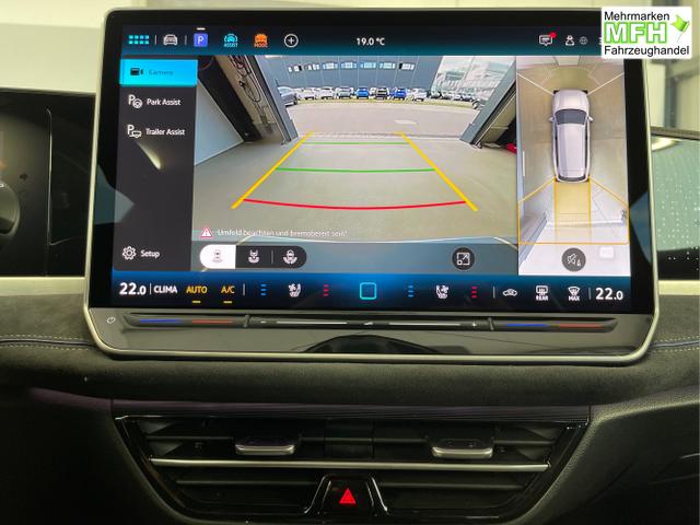 Volkswagen / Passat Variant / Silber / / / 265PS AHK+Pano+Harman Kardon