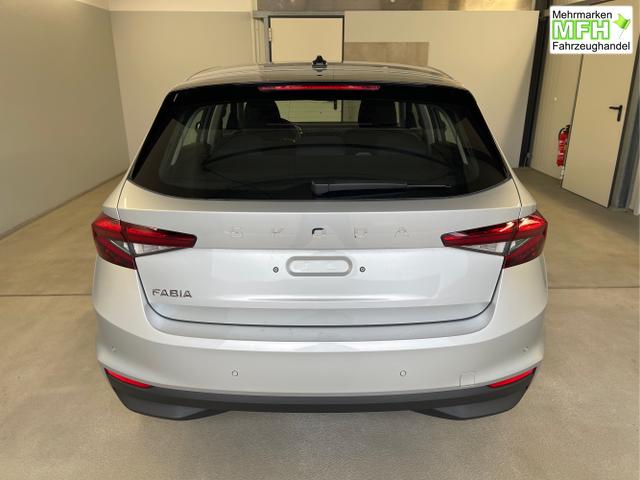 Skoda / Fabia / Silber / / / 95PS Sitzheizung+App-Connect