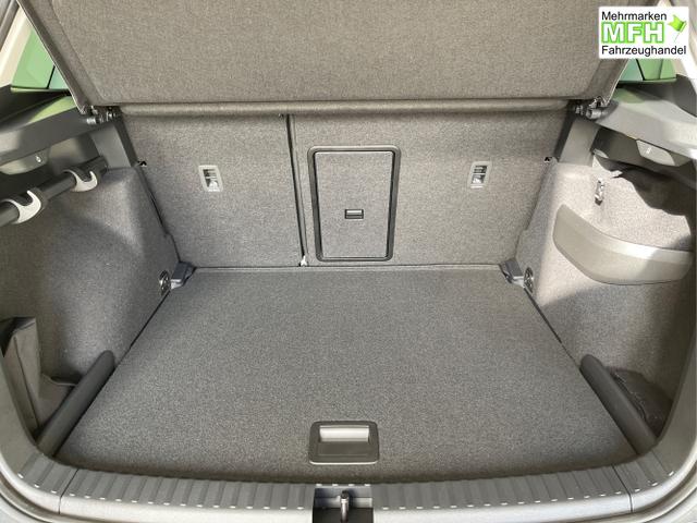Skoda / Karoq / Grau / / / 150PS TDI DSG 4x4 AHK+Navi+ACC+Kamera+Sitzheiz+eHeck+GV5