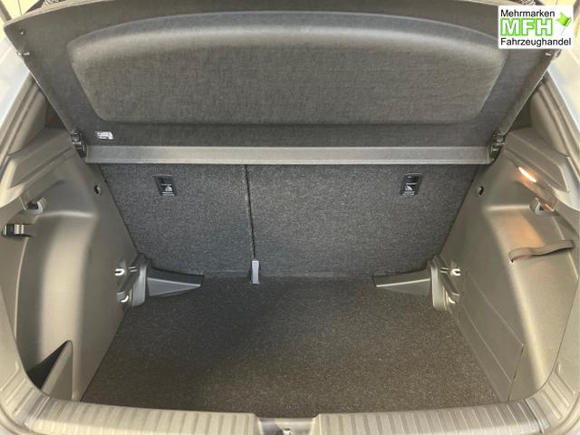 Skoda / Fabia / Blau / / / Selection 115PS DSG AHK+Dynamic+Kamera+Kessy+Alu16+Sitzheiz+Climatron+PDCvohi 