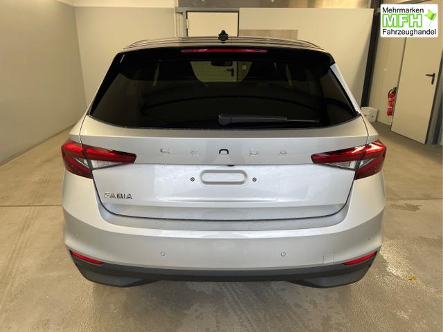 Skoda / Fabia / Blau / / / Selection 115PS DSG Dynamic+Kamera+Kessy+Alu16+Sitzheiz+Climatronic+PDCvo+hi 