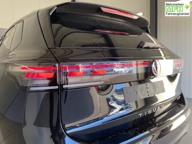 Volkswagen / Tiguan / Schwarz / / / 150PS eTSI DSG AHK+360&deg;+IQ.Light+IQ.Drive+Navi
