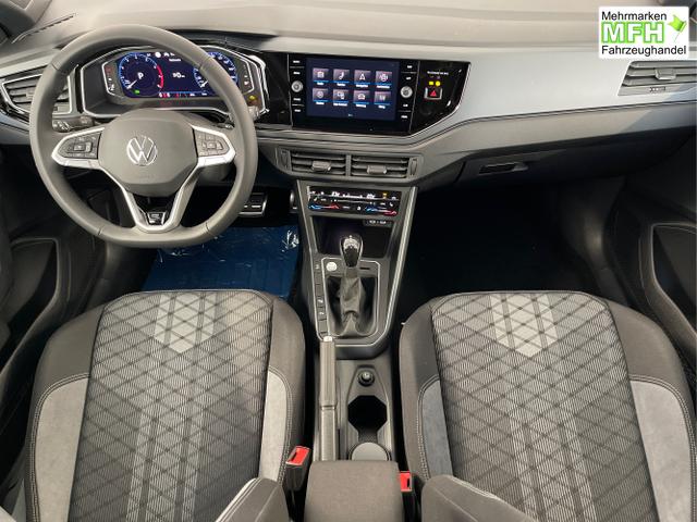 Volkswagen / Taigo / Grau / / / 115PS DSG Kessy+AHK+Navi