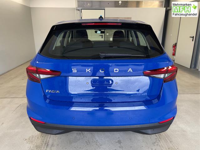 Skoda / Fabia / Blau / / / 95PS Sitzheizung+4 Jahre Garantie
