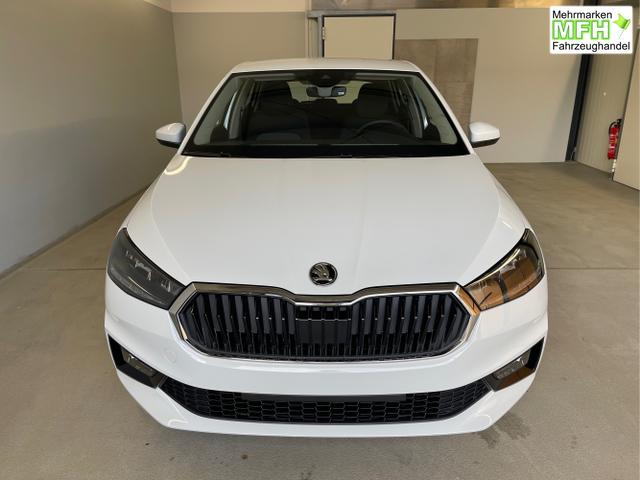 Skoda / Fabia / Weiß / / / 95PS Sitzheizung+App-Connect