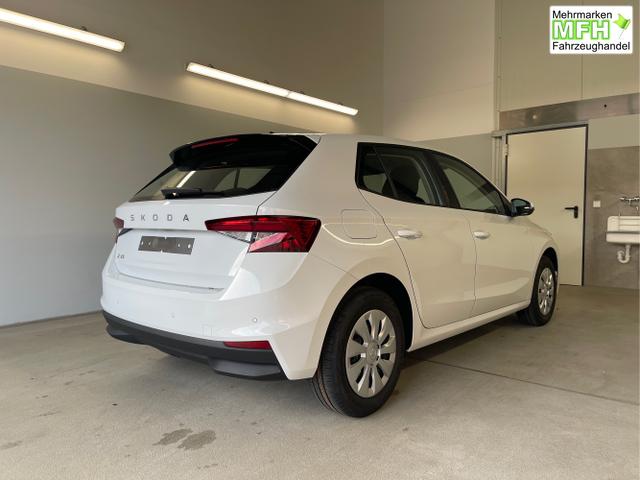 Skoda / Fabia / Weiß / / / 95PS Sitzheizung+App-Connect