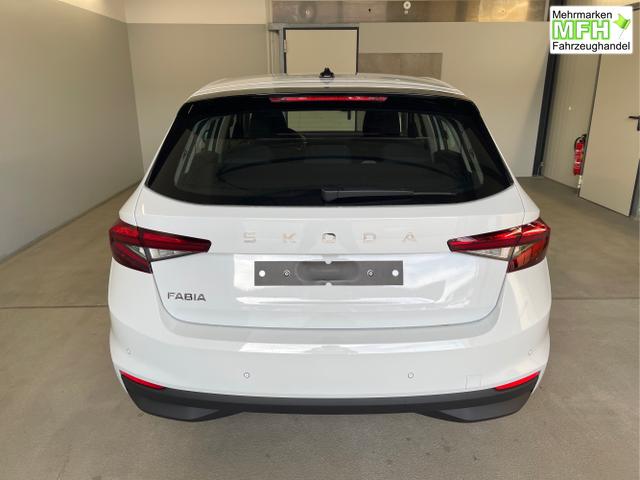 Skoda / Fabia / Weiß / / / 95PS Sitzheizung+App-Connect
