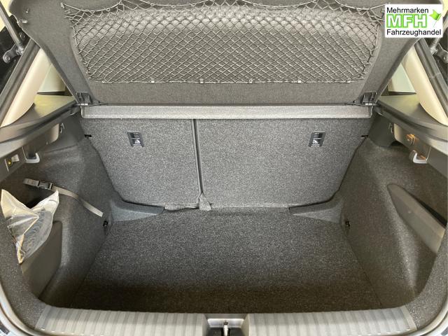 Skoda / KAMIQ / Schwarz / / / 115PS AHK+Kessy