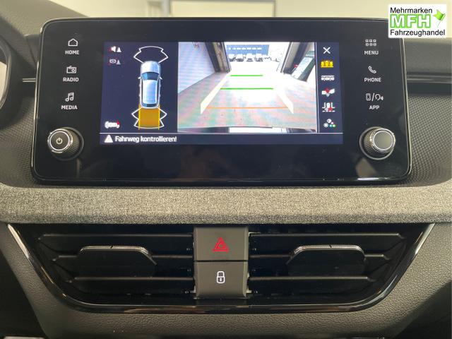 Skoda / KAMIQ / Schwarz / / / 115PS AHK+Kessy